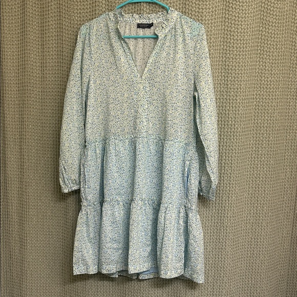 Vineyard Vines
Fenwick Tiered Floral Dress - Picture 4 of 6